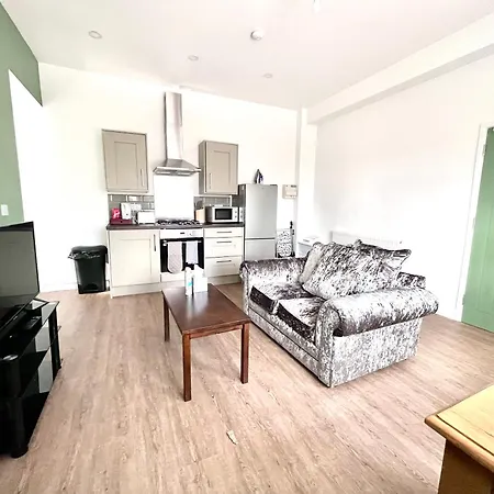 The Limes Rowley Regis Apartment Dorridge Exterior photo